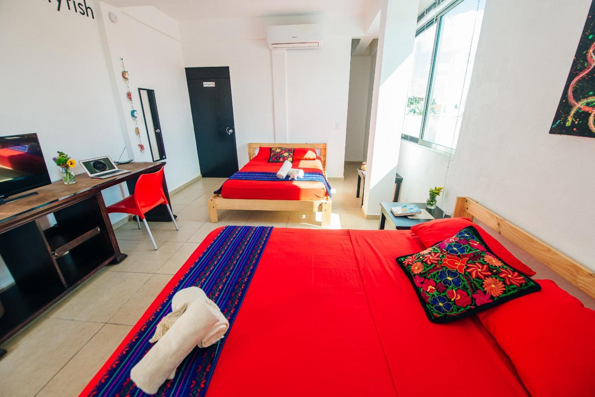 קנקון The Mermaid Hostel Beach (Adults Only) מראה חיצוני תמונה